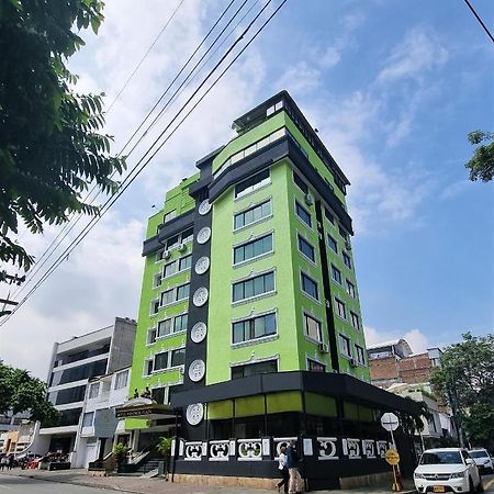 Hotel Windsor Plaza - Downtown Кали Экстерьер фото