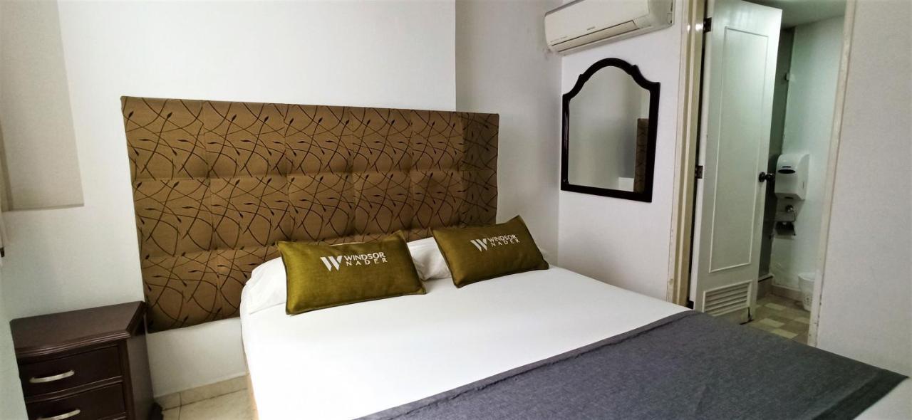 Hotel Windsor Plaza - Downtown Кали Экстерьер фото