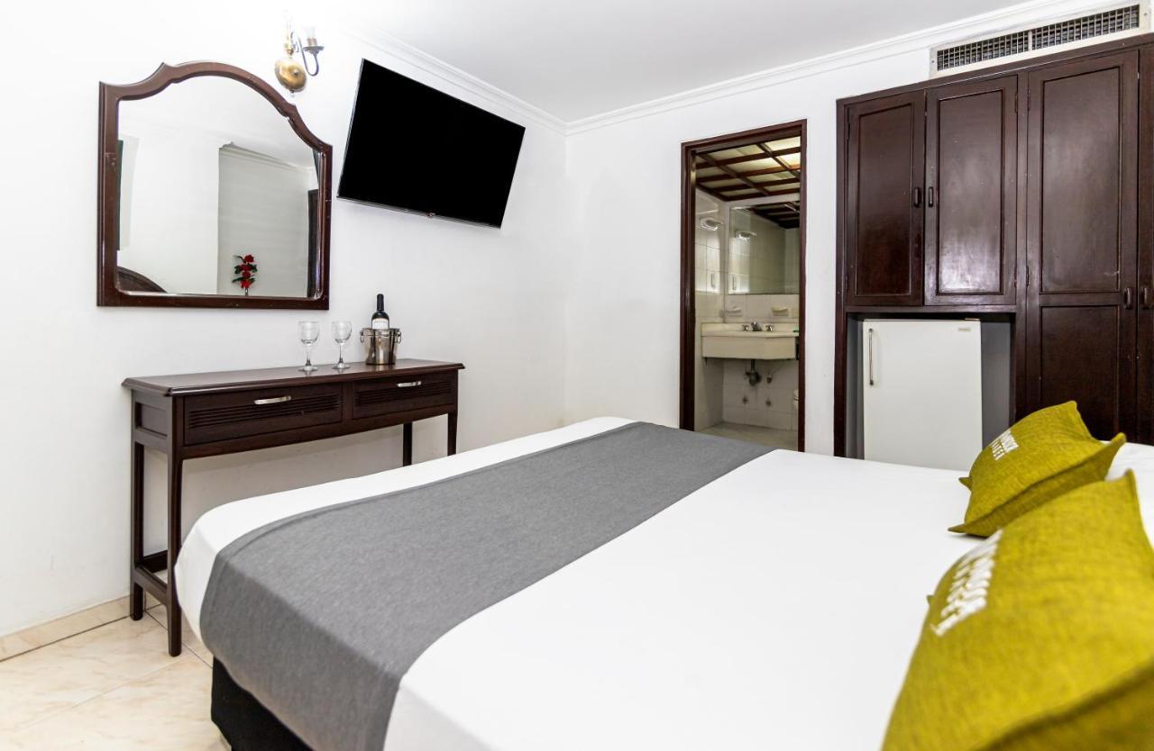 Hotel Windsor Plaza - Downtown Кали Экстерьер фото