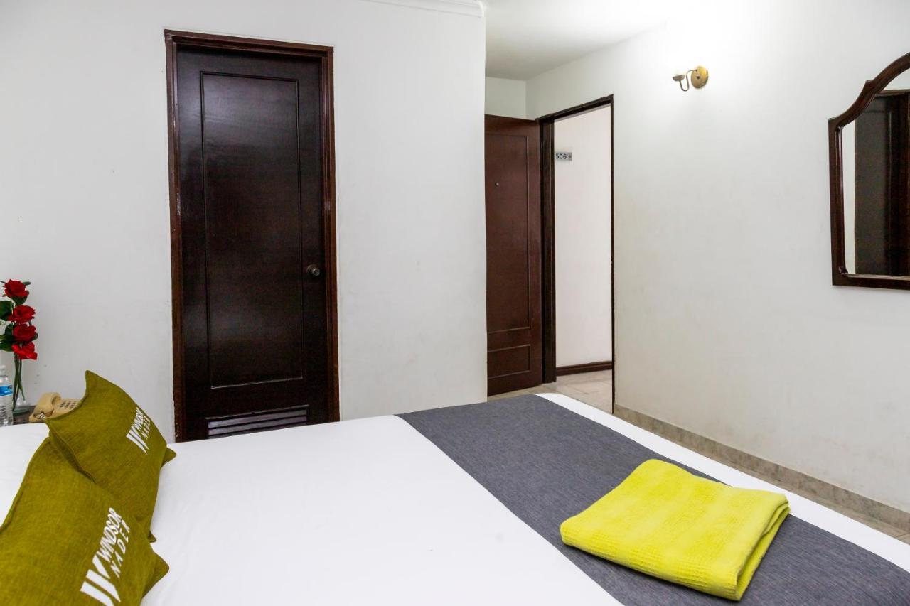 Hotel Windsor Plaza - Downtown Кали Экстерьер фото