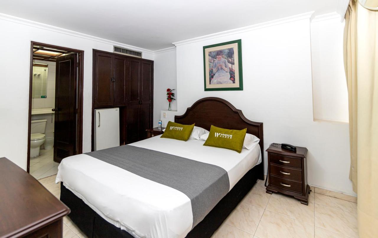 Hotel Windsor Plaza - Downtown Кали Экстерьер фото