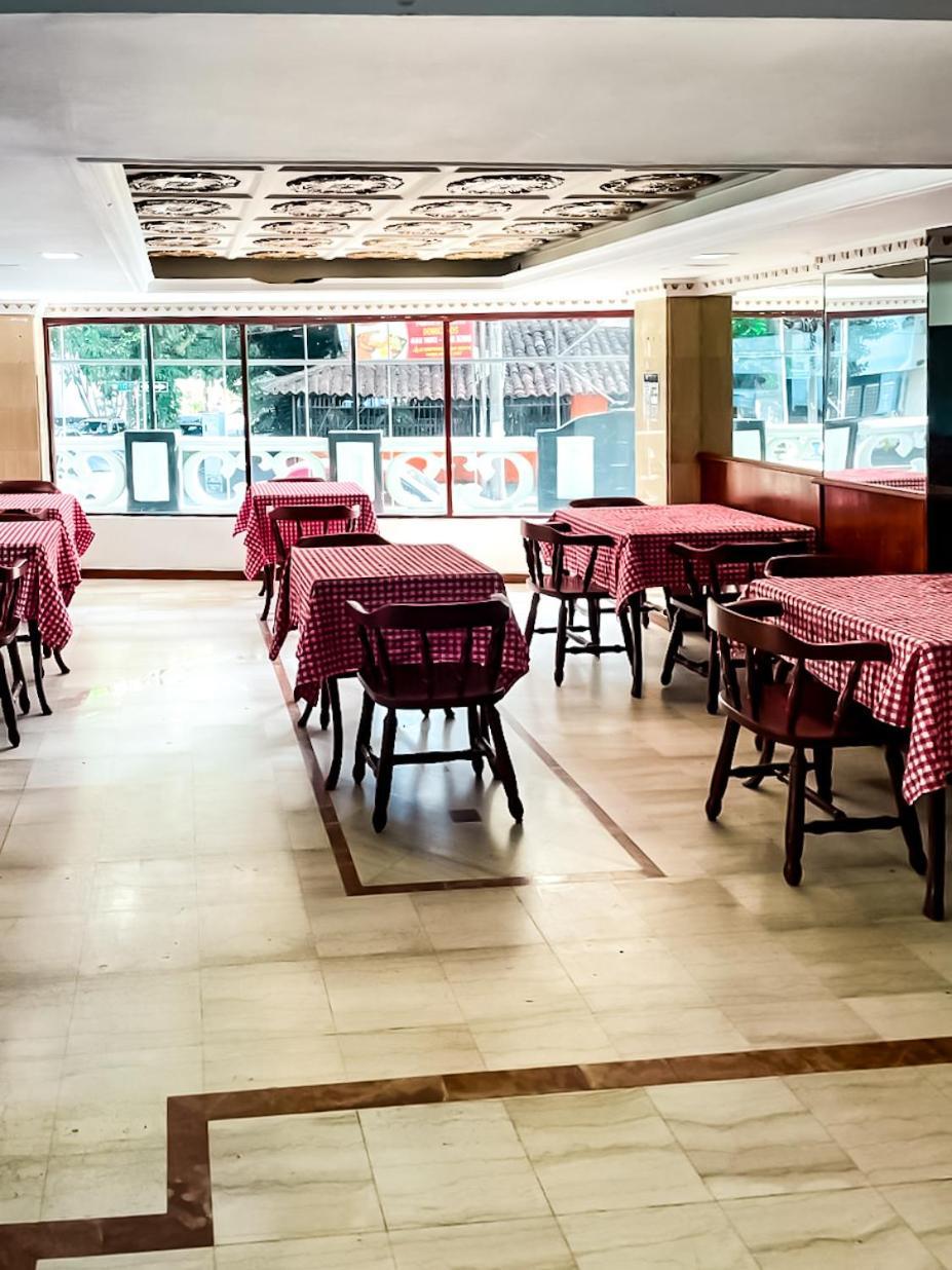 Hotel Windsor Plaza - Downtown Кали Экстерьер фото